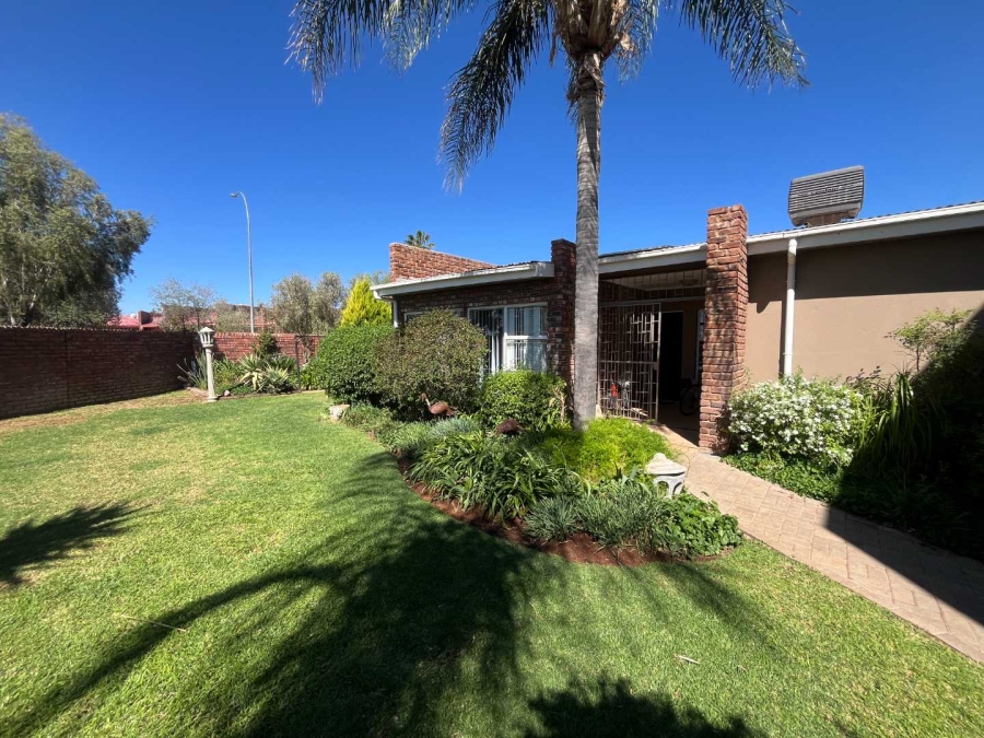 5 Bedroom Property for Sale in Blydeville Northern Cape